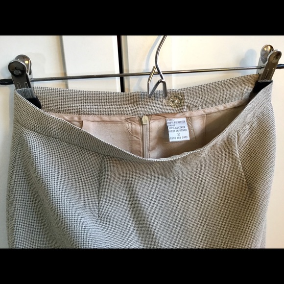 Skirt - Picture 2 of 5